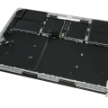 Top Case with Battery and Keyboard (ANSI US) For MacBook Pro 14" A2442 (2021) / A2779 (2023) (Genuine OEM) (Silver)